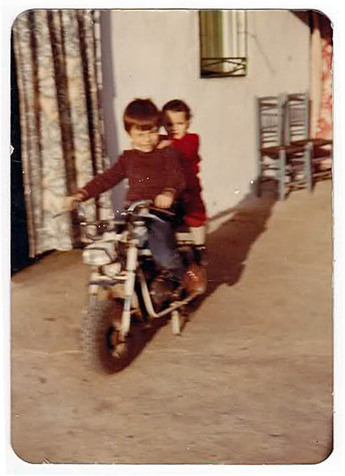 Vaya pareja guapa de mini moteros!!!