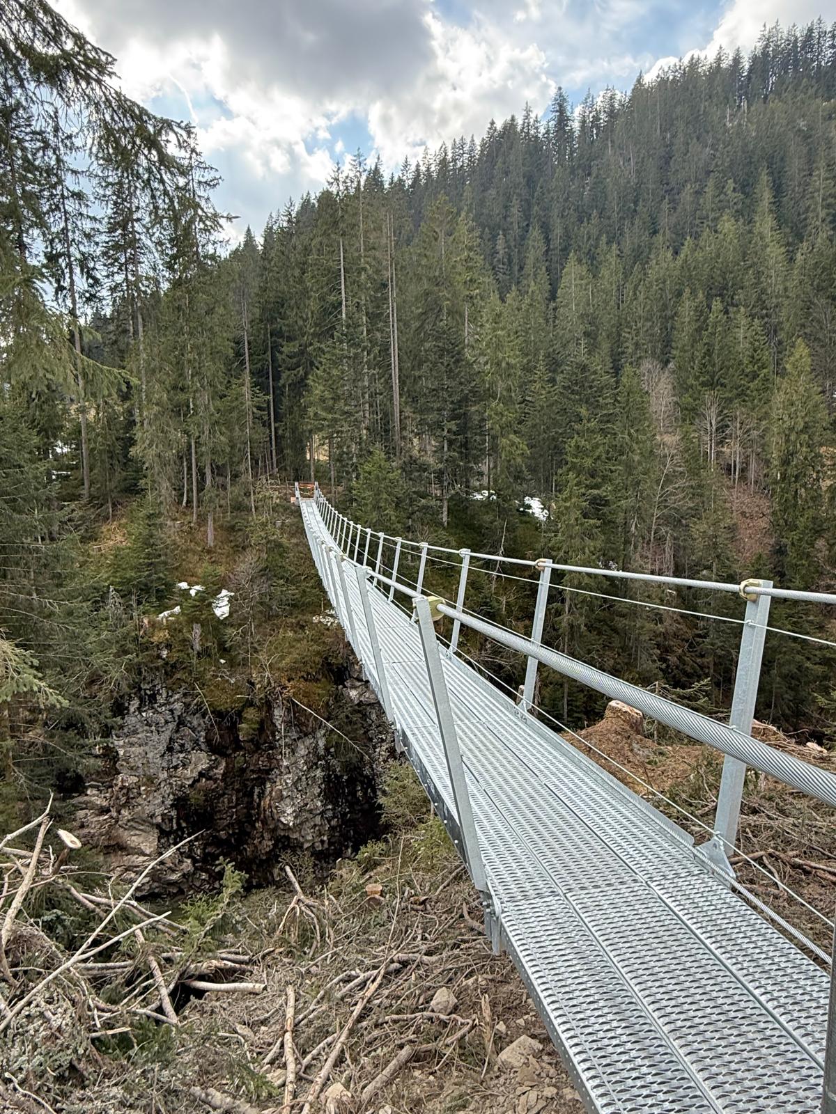 Hängebrücke Kemmeriboden 2025