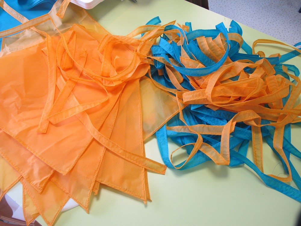 Ca fait un paquet de tissu 30 cerfs-volants