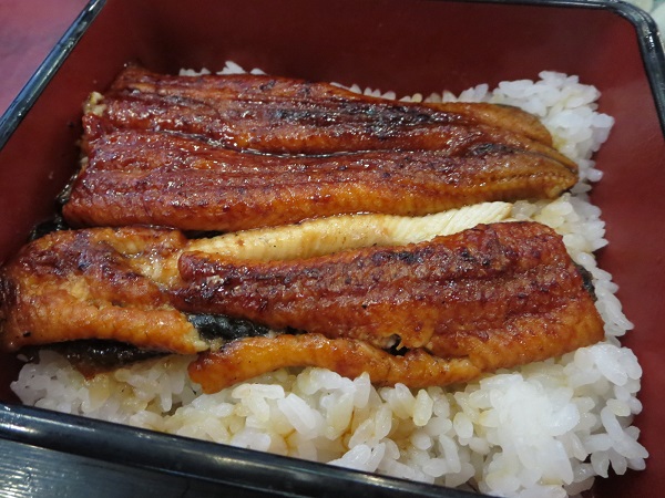 夢庵のうな重の近影画像。