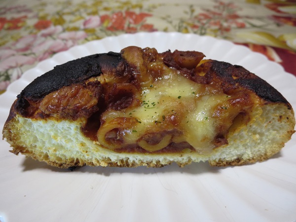 モンマルトルの4種のチーズラザニアのトースト後の近影画像。