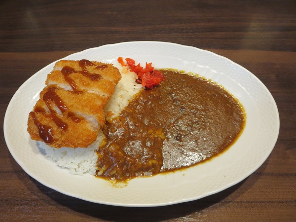 星野珈琲店（カツカレー）