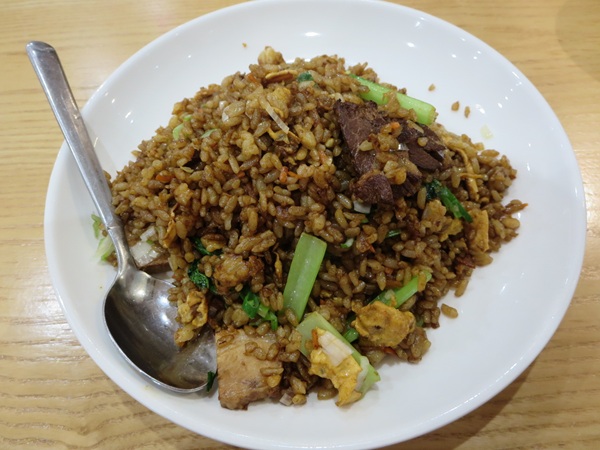 晴晴飯店（豚バラチャーハン）