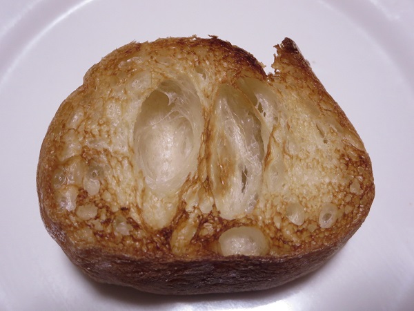 リヨンsudaトロワのミニフランスのトースト後の近影画像。