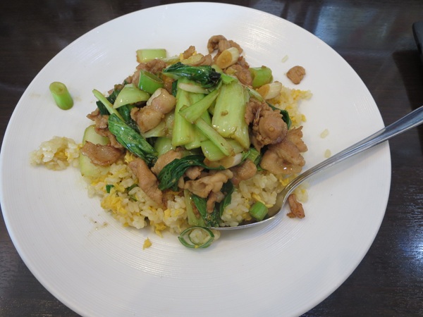 加曾利屋（肉チャーハン）