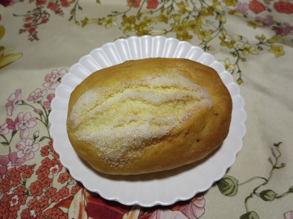 はーとやのパンのはちみつバターパンの全体画像。