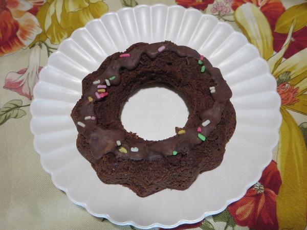 パティスリー タルブの天使のリング(チョコレート)の全体画像。