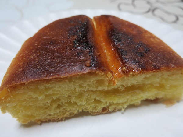 VIE DE FRANCEのはちみつバターパンのトースト後の近影画像。