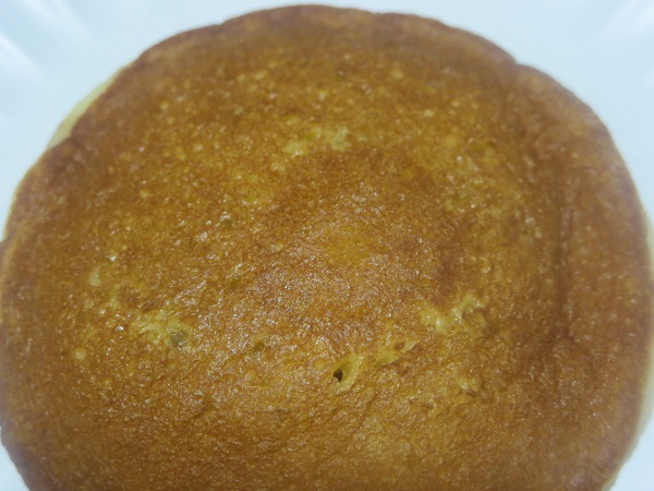 菓匠 ささやの落花生どら焼きの近影画像。