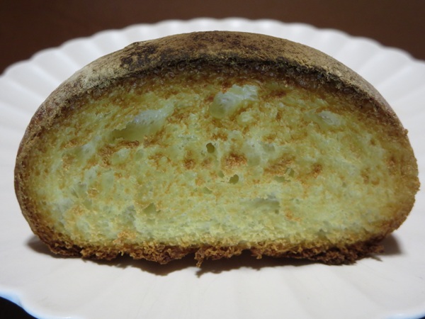 JIROのパン工房のハイジの白いパンのトースト後の断面の近影画像。