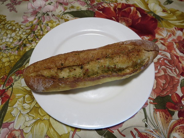 ぱんやPassoのガーリックフランスの全体画像。