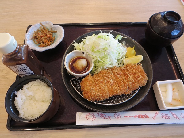 とんでん（富良野産ロースかつ定食）