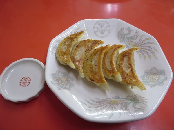 楽楽（ギョーザ）