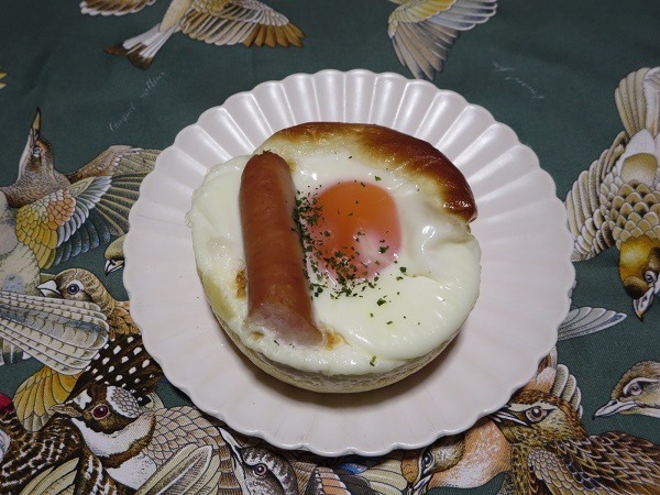 麻布十番モンタボーのケランパン・フランクの全体画像。