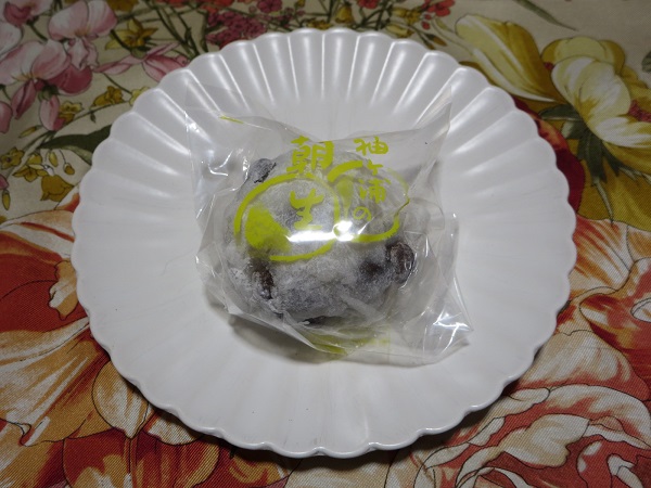 袖ヶ浦の豆大福の全体画像。