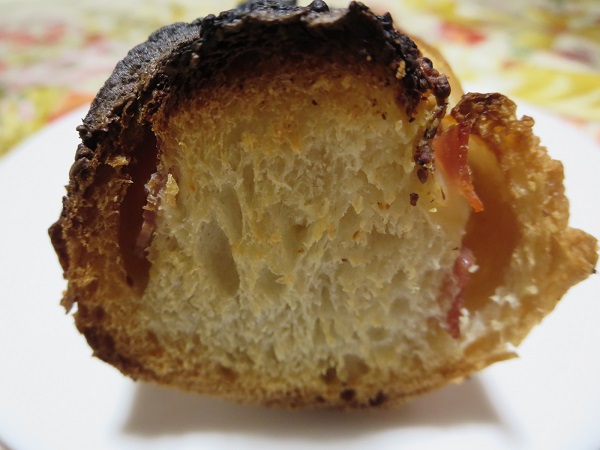 ぱんの樹のベーコンフランスのトースト後の近影画像。
