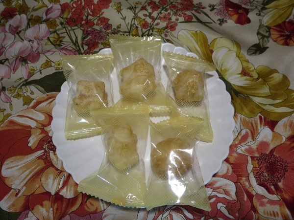 忠三櫻本舗のじゃがバターの画像。