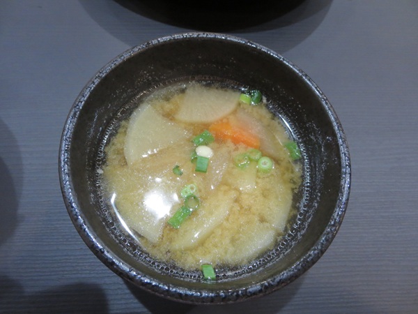 れのんの林SPFロースかつ定食（上ロース）の豚汁の近影画像