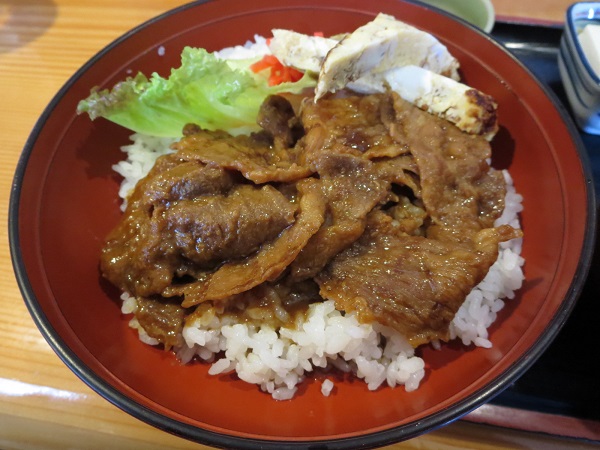 九重の焼肉丼の近影画像。