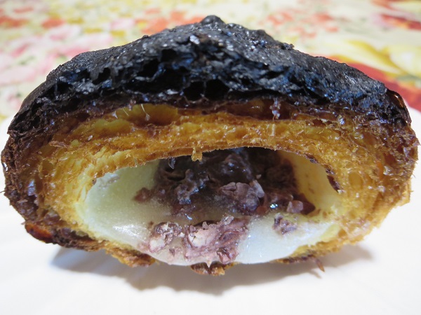 あんですさんの塩バターあんクロのトースト後の近影画像。