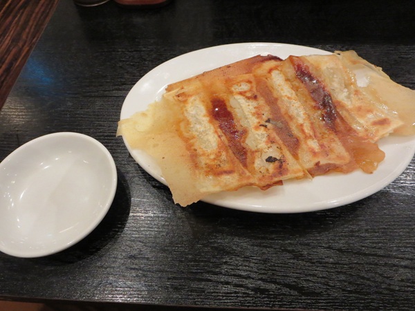 中華料理 華龍の棒餃子の全体画像。