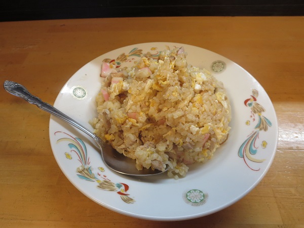 来々軒のチャーハンの全体画像。