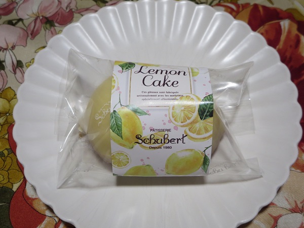 シューベルトの檸檬ケーキの全体画像。