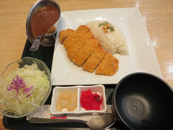 楽膳（ロースかつカレー）