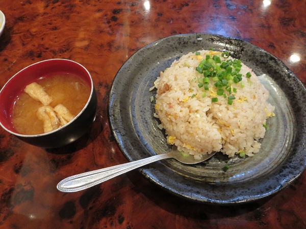 麺屋 丸吉【炒飯（チャーシュー）】