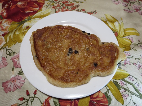 麻布十番モンタボーの塩チョコクルンジの全体画像。