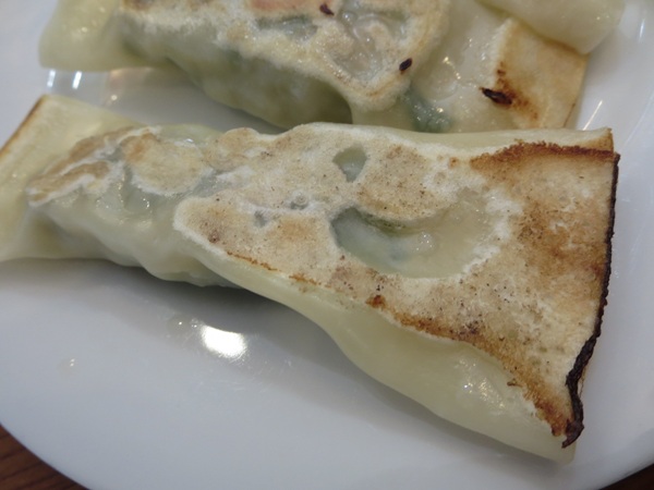 チャイナ厨房の特製棒餃子の近影画像。