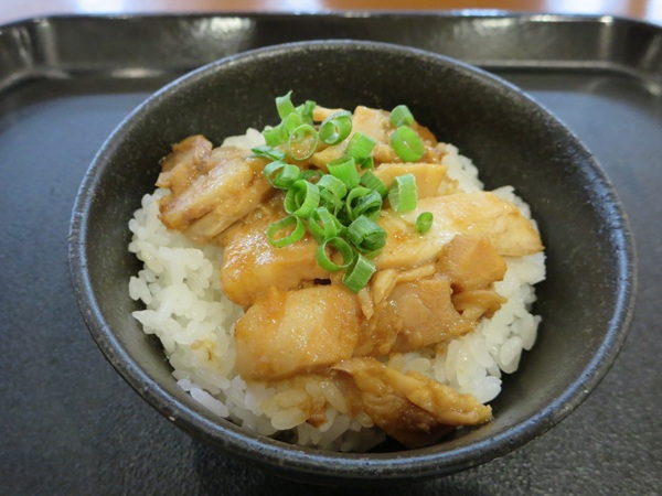 麺場 田所商店（特製スタミナ丼）