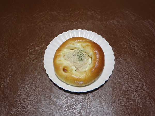 ルフランのツナマヨの全体画像。