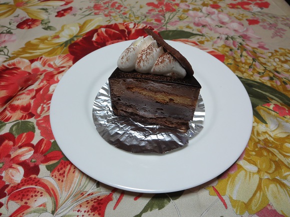 アンシャンテのチョコレートケーキの姿見