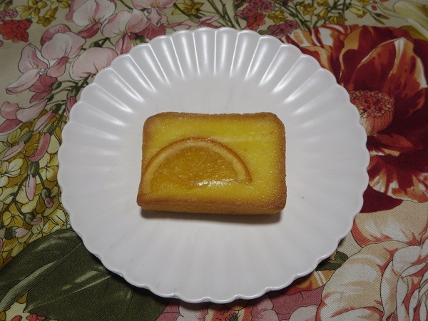 忠三櫻本舗のケークオレンジの画像。