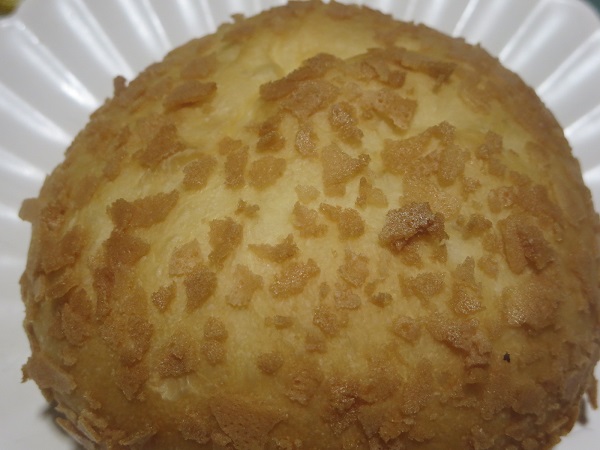 コーデュロイのクリームパンの近影画像。