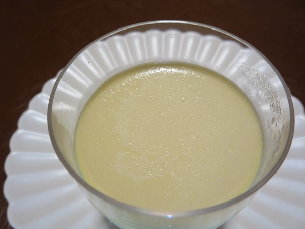 菓子工房 雅のなめらかきびプリンの近影画像。