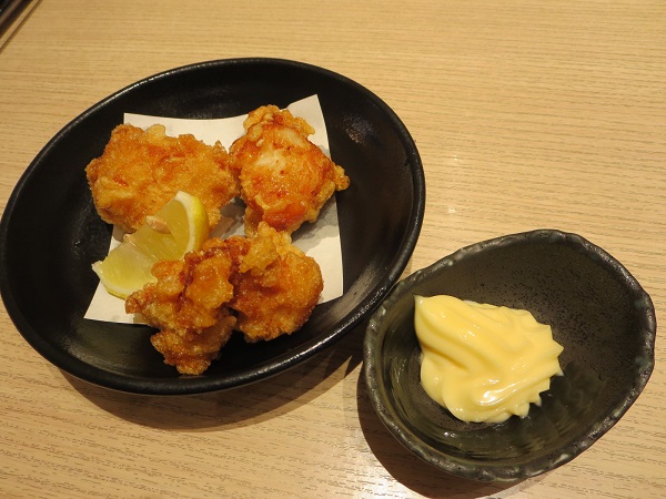 四六時中の鶏の唐揚げの全体画像。
