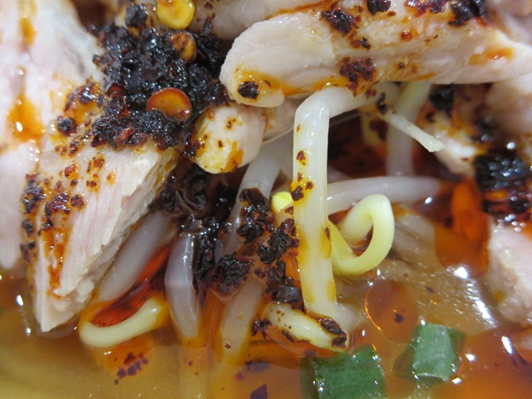 川王府 餃子軒のよだれ鶏のもやしの近影画像。
