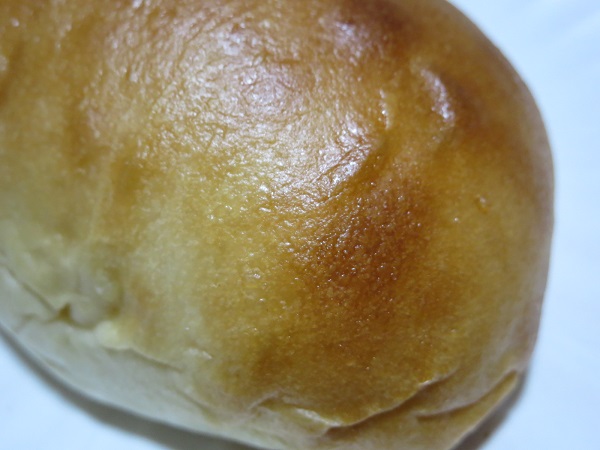 BundBakeryのクリームパンの近影画像。