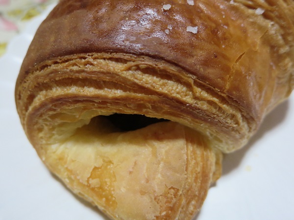 あんですの塩バターあんクロの近影画像。