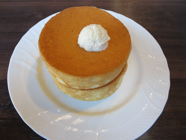 星野珈琲店の窯焼きスフレパンケーキの近影画像