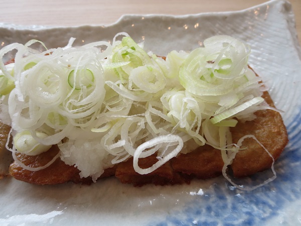 とんでんのおろし じゃこ天の近影画像。
