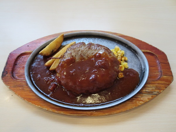 ジョイフル（5種チーズのとろーりチーズインハンバーグ）