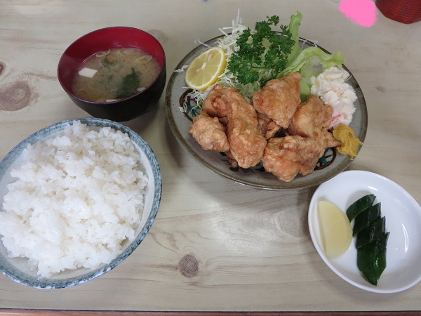 とんかつ おぎ（唐揚げ定食）【閉業】
