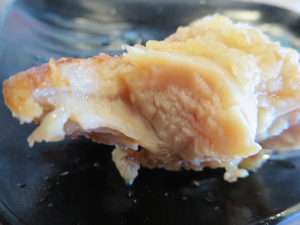 味噌屋蔵之介のでっからあげの断面の近影画像。