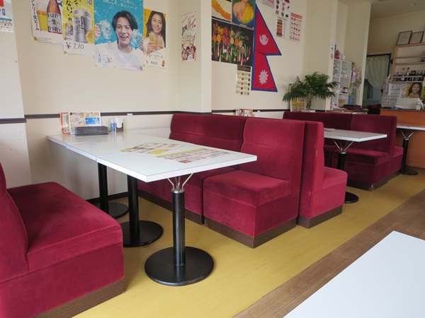 インドレストラン ディルクースの店内の様子。