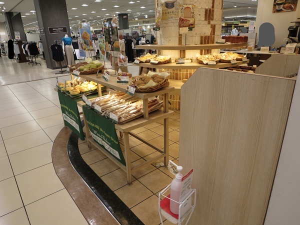 麻布十番モンタボーの店内。