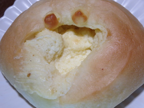 麻布十番モンタボーのじゅわっとチーズフランスの近影画像。
