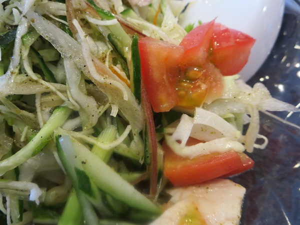 味府中華居酒屋の山椒風冷麺の近影画像。
